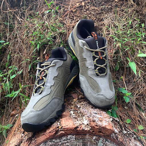 Cách Chọn Giày Hiking Clorts Phù Hợp Với Địa Hình Và Thời Tiết