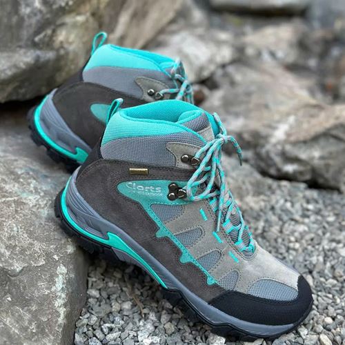 Giày Hiking Clorts: Lựa Chọn Hoàn Hảo Cho Mọi Cung Đường Đi Bộ Đường Dài