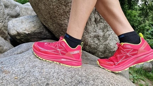 Giày Hiking Clorts: Lựa Chọn Hoàn Hảo Cho Mọi Cung Đường Đi Bộ Đường Dài