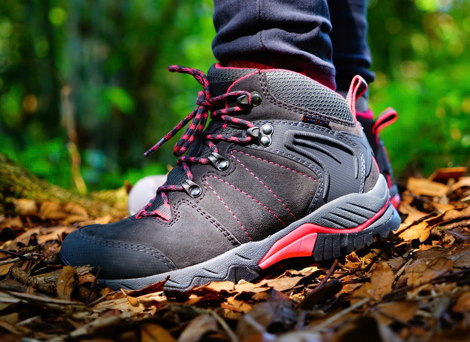 Top Giày Đi Phượt Clorts Bền Bỉ, Thoải Mái Cho Mọi Cung Đường